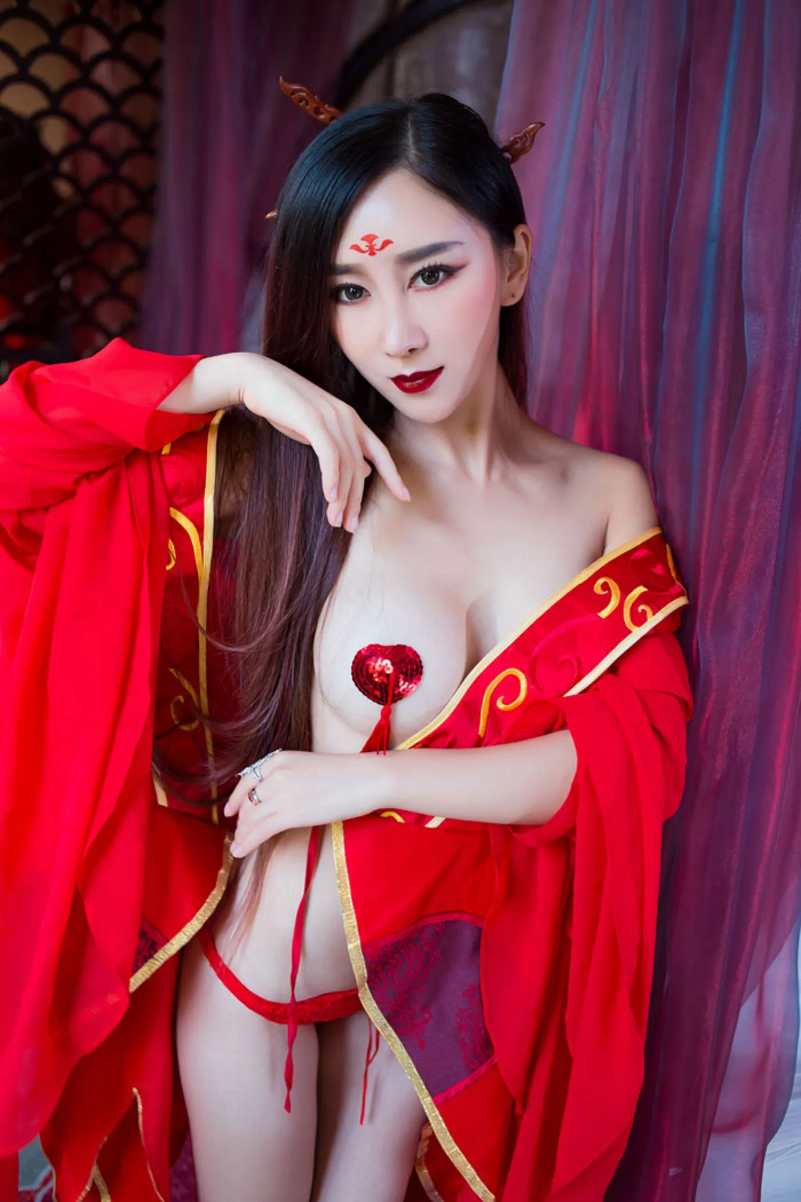 [XIUREN秀人网] SỐ 382 Zou Jingjing - Sách ảnh "Hành trình của hoa ▪ Quỷ hoá" - 2