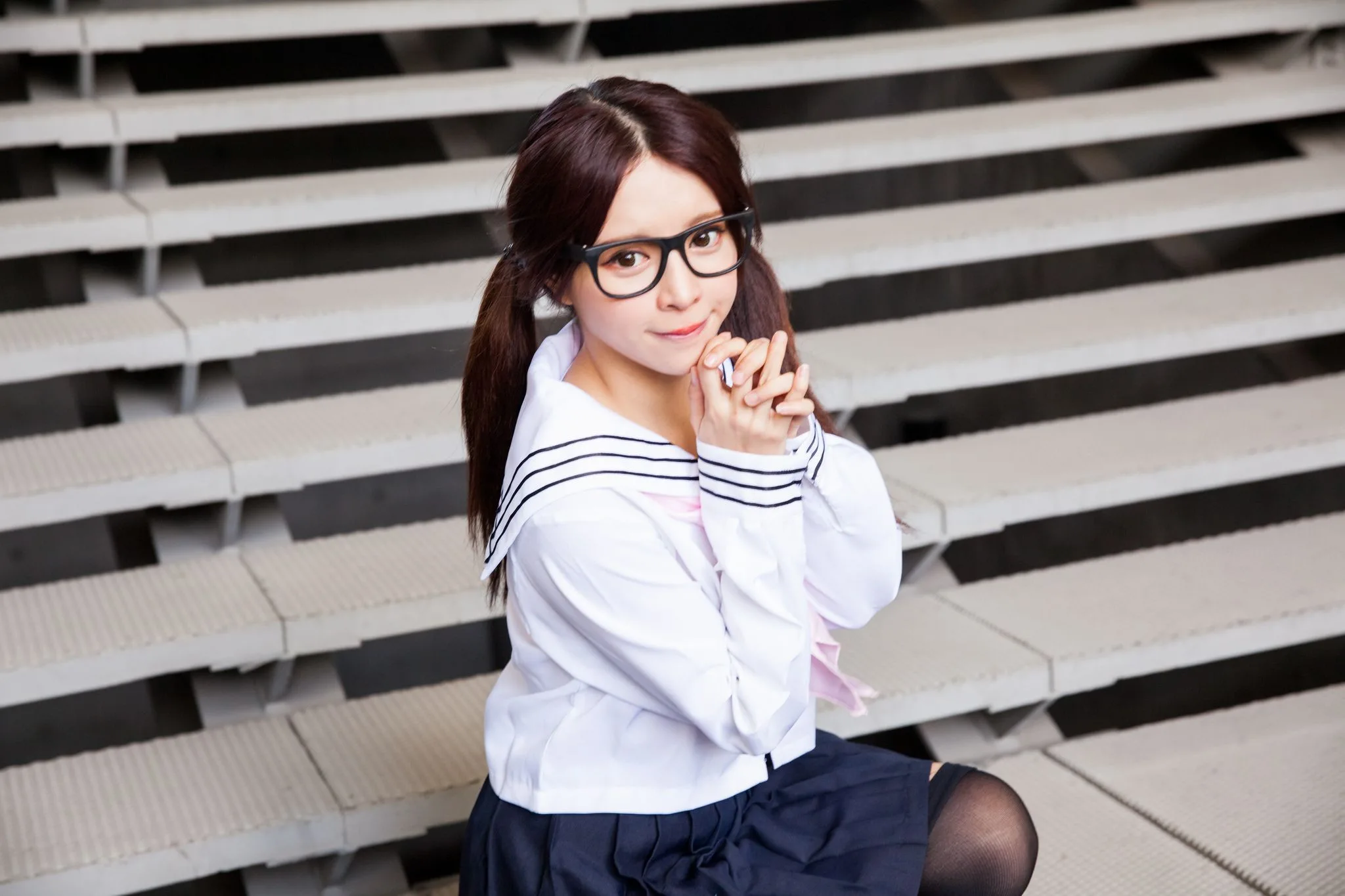 Nữ diễn viên Đài Loan Trương Kỳ Binh (Julie) - Bộ ảnh chụp trang phục thủy thủ/nữ sinh. - 2