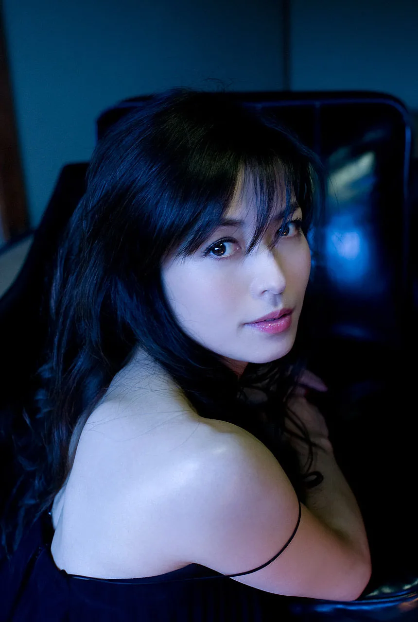 [Image.tv] Album ảnh "Rhapsody in Love" của Megumi Yokoyama/Ana Yokoyama - 17