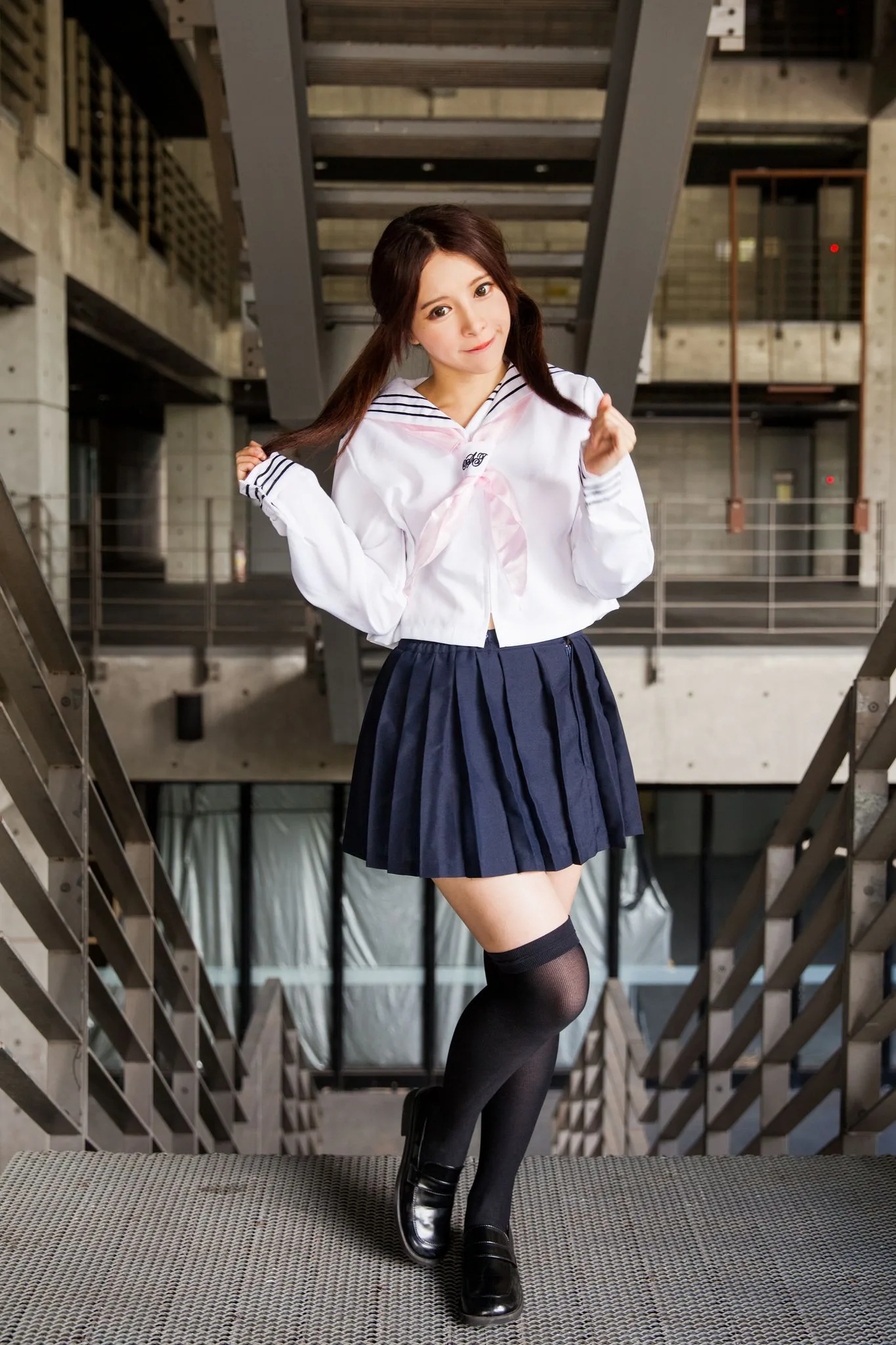Nữ diễn viên Đài Loan Trương Kỳ Binh (Julie) - Bộ ảnh chụp trang phục thủy thủ/nữ sinh. - 18