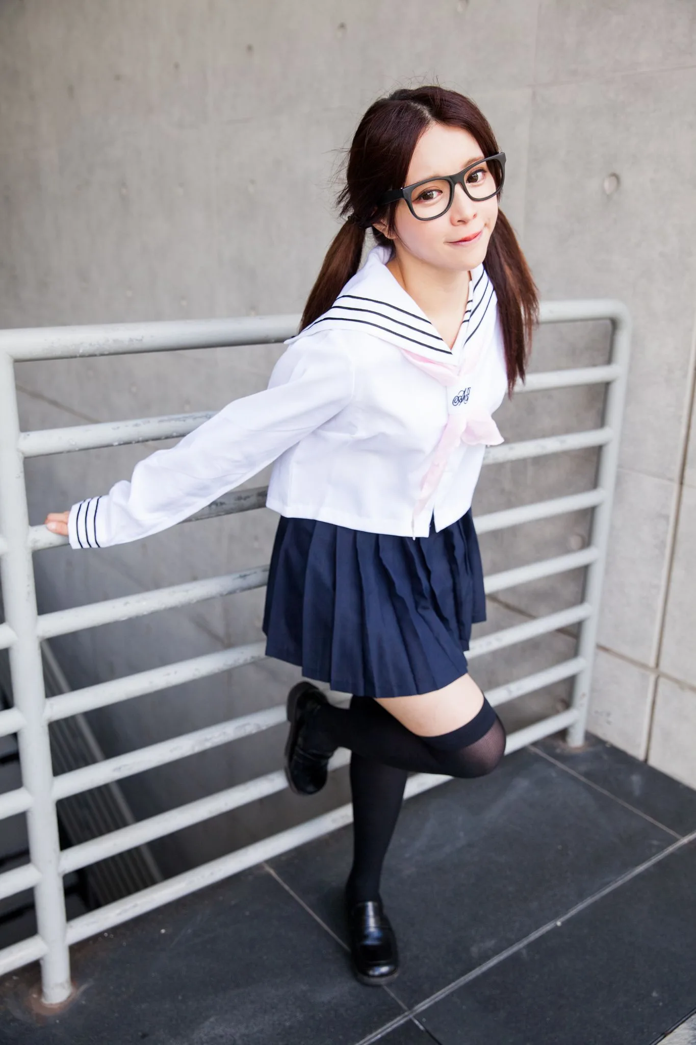 Nữ diễn viên Đài Loan Trương Kỳ Binh (Julie) - Bộ ảnh chụp trang phục thủy thủ/nữ sinh. - 36