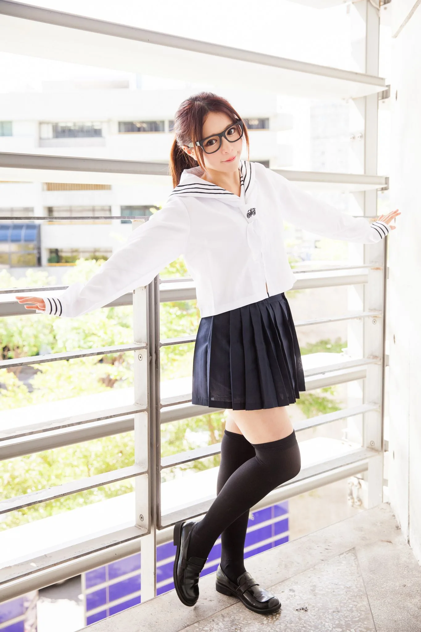 Nữ diễn viên Đài Loan Trương Kỳ Binh (Julie) - Bộ ảnh chụp trang phục thủy thủ/nữ sinh. - 51